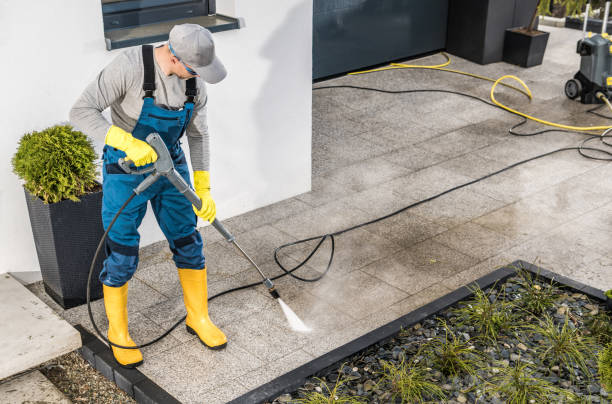 Why Choose Our Certified Pressure Washing Experts for Your Project Needs in East Aurora, NY?